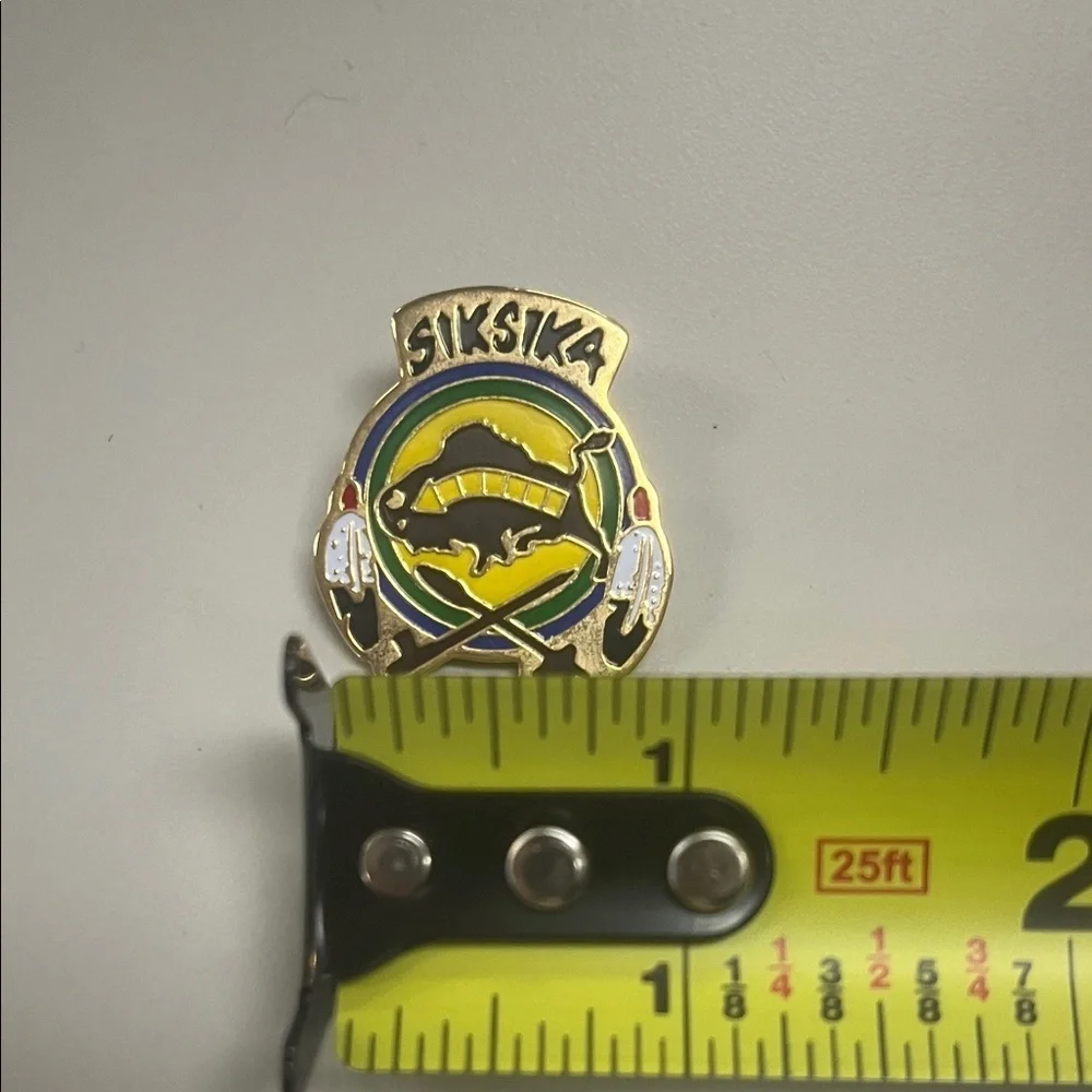 Siksika Enamel Travel Souvenir hat or lapel pin